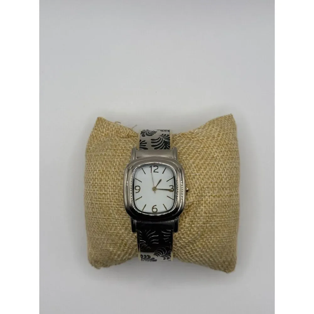 NWT Women's Coldwater Creek Palm Cuff Watch Gold Silver Tone (Need Battery)